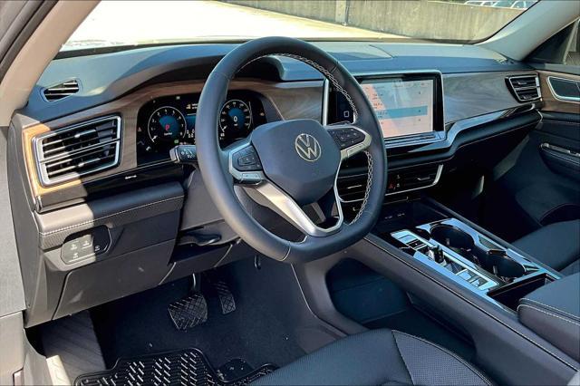 new 2025 Volkswagen Atlas car, priced at $44,397