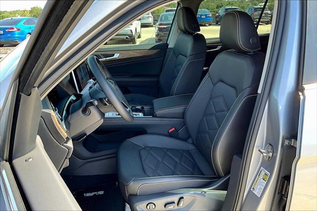 new 2025 Volkswagen Atlas car, priced at $44,397