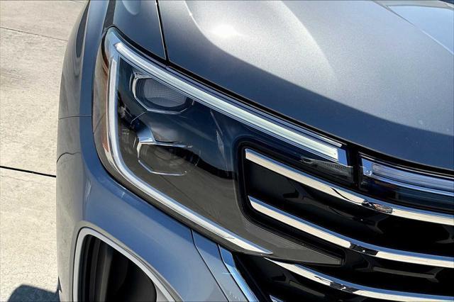 new 2025 Volkswagen Atlas car, priced at $44,397
