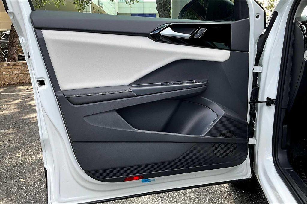 new 2025 Volkswagen Taos car, priced at $26,659