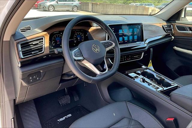 new 2025 Volkswagen Atlas car, priced at $44,627