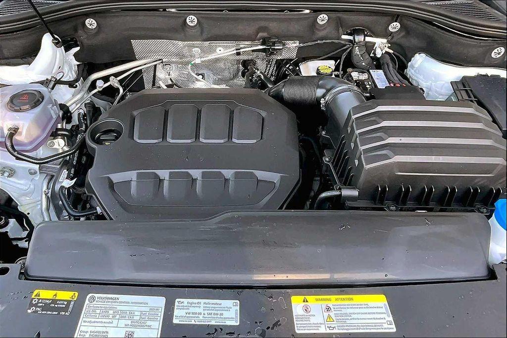 new 2025 Volkswagen Atlas car, priced at $55,061
