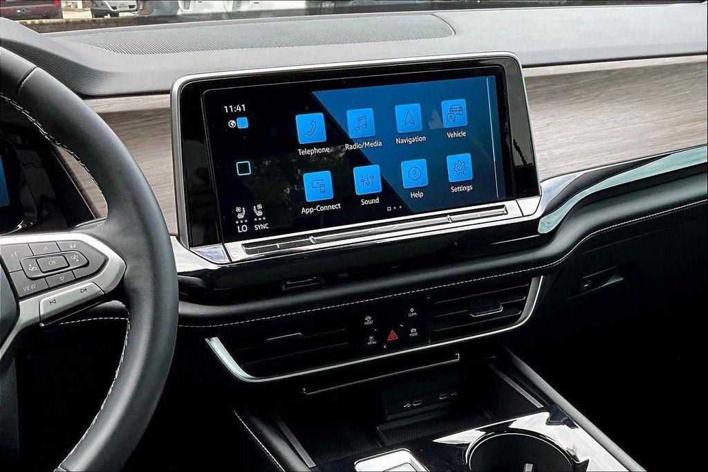 used 2024 Volkswagen Atlas car, priced at $38,981