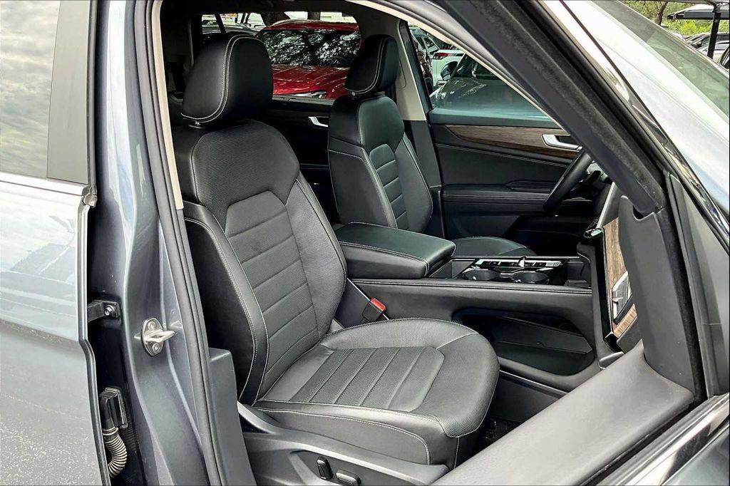 used 2024 Volkswagen Atlas car, priced at $38,981