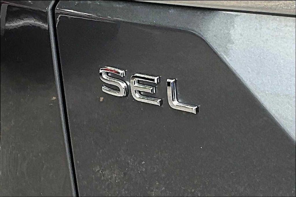 used 2024 Volkswagen Atlas car, priced at $38,981