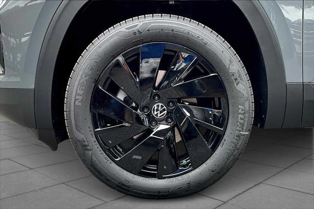 new 2025 Volkswagen Atlas Cross Sport car, priced at $43,945