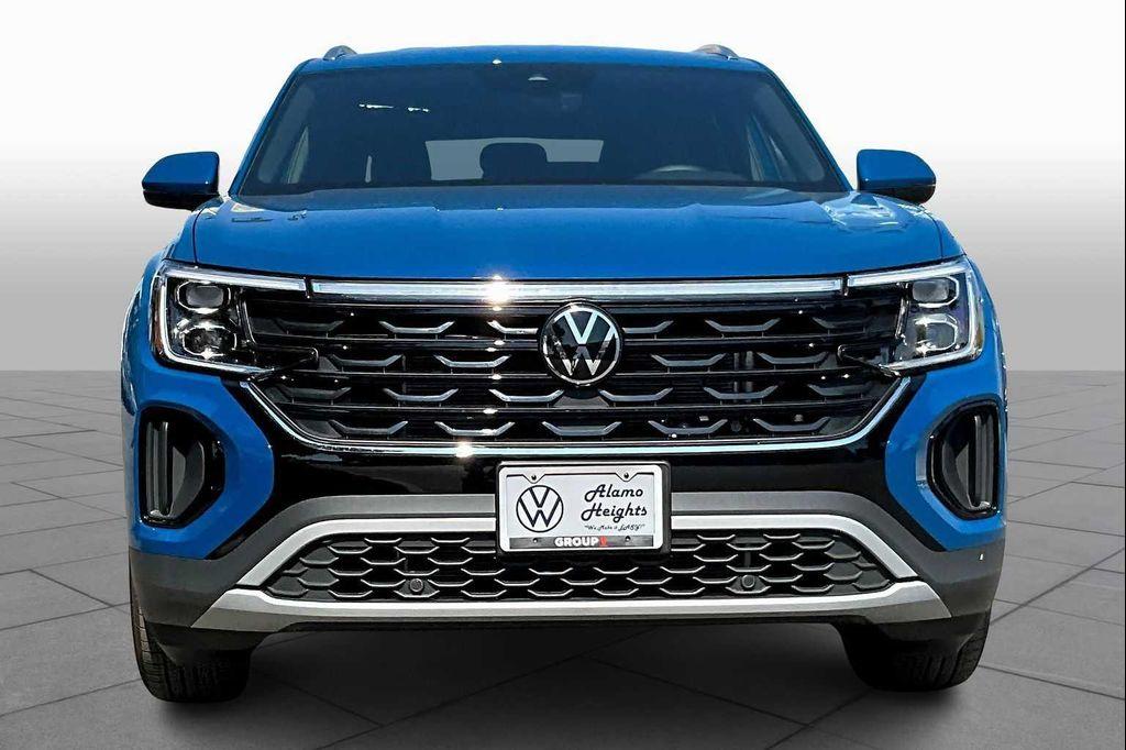 new 2026 Volkswagen Atlas Cross Sport car, priced at $39,430