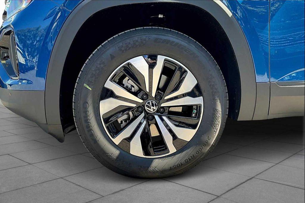 new 2026 Volkswagen Atlas Cross Sport car, priced at $39,430