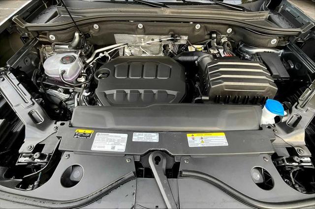 new 2025 Volkswagen Atlas car, priced at $44,398