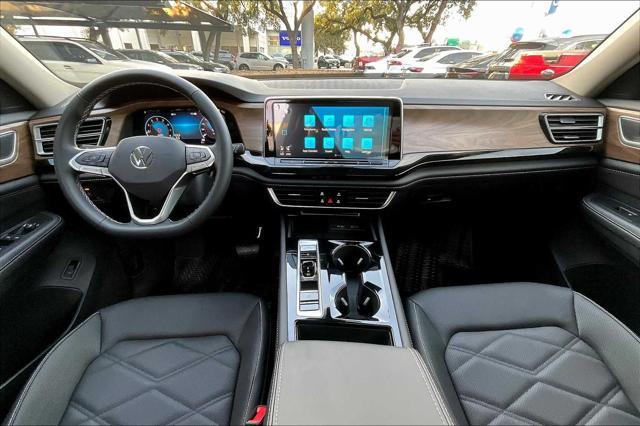 new 2025 Volkswagen Atlas car, priced at $44,398
