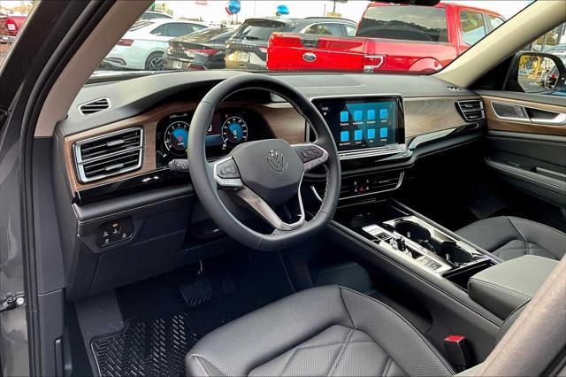 new 2025 Volkswagen Atlas car, priced at $44,398