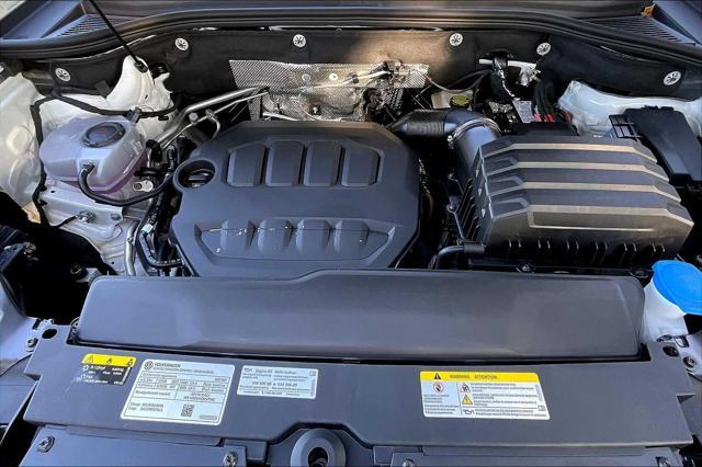 new 2025 Volkswagen Atlas car, priced at $50,222