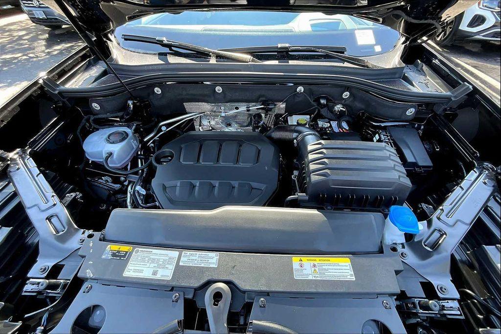 new 2026 Volkswagen Atlas Cross Sport car, priced at $54,513