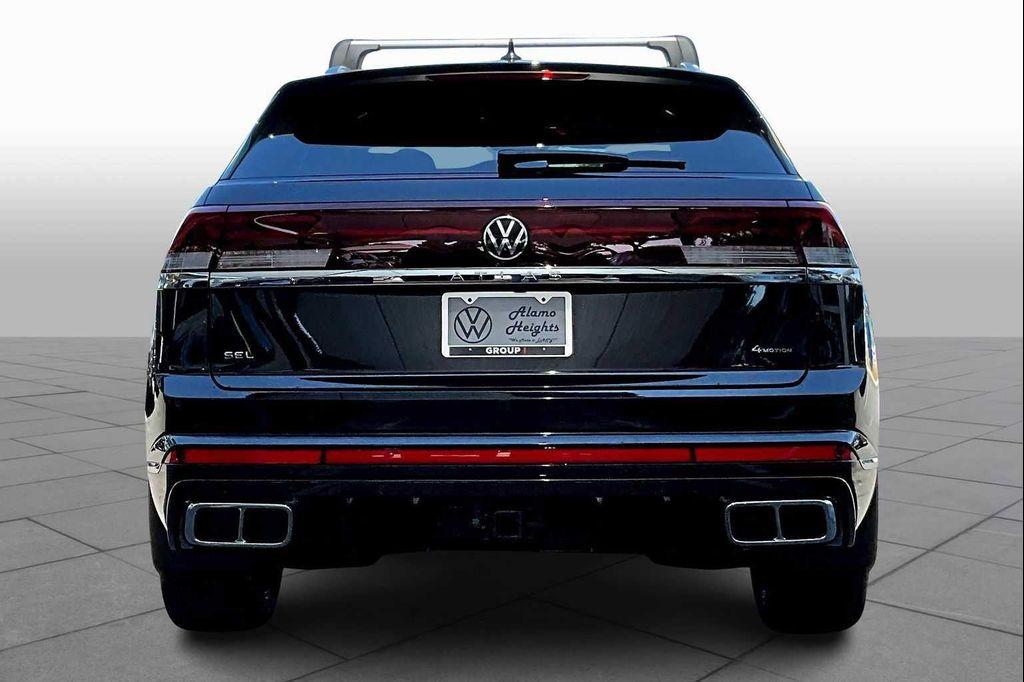 new 2026 Volkswagen Atlas Cross Sport car, priced at $54,513