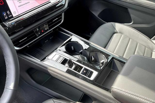 new 2025 Volkswagen Atlas Cross Sport car, priced at $50,037