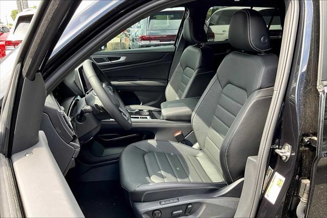 new 2025 Volkswagen Atlas Cross Sport car, priced at $50,037