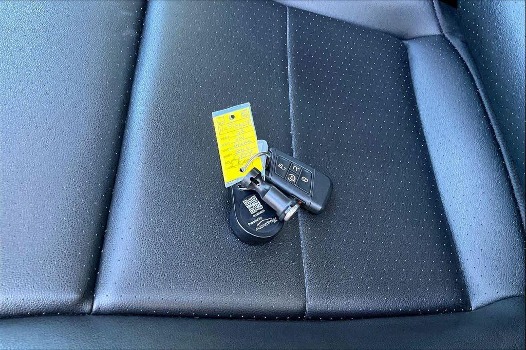 used 2022 Volkswagen Atlas car, priced at $24,991