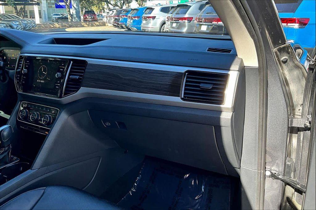 used 2022 Volkswagen Atlas car, priced at $24,991