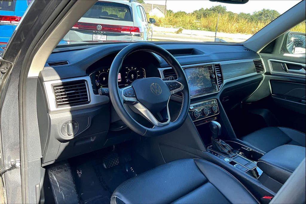 used 2022 Volkswagen Atlas car, priced at $24,991