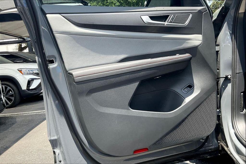 new 2024 Volkswagen Atlas car, priced at $49,853