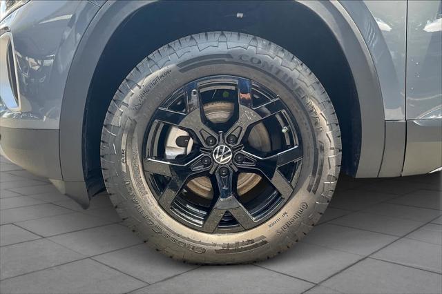 new 2024 Volkswagen Atlas car, priced at $44,853