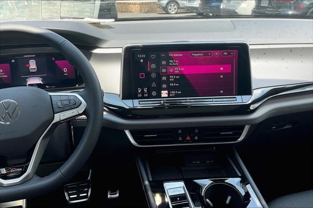 new 2024 Volkswagen Atlas car, priced at $44,853