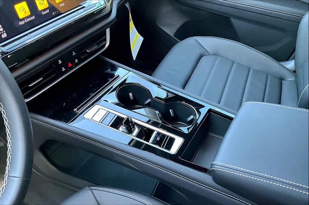 new 2025 Volkswagen Atlas car, priced at $49,767