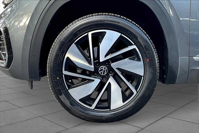 used 2021 Volkswagen Atlas car, priced at $25,128