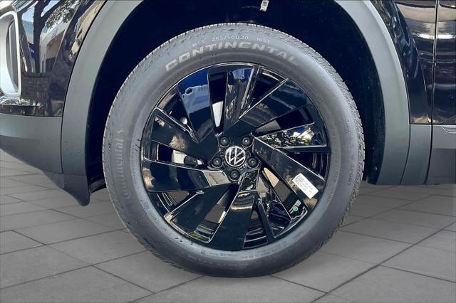 new 2025 Volkswagen Atlas car, priced at $45,586