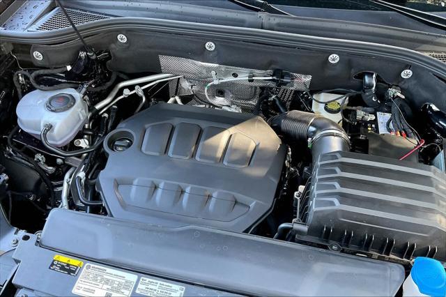 new 2025 Volkswagen Atlas car, priced at $45,586