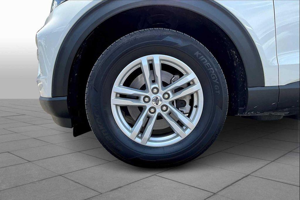used 2022 Ford Explorer car, priced at $29,995