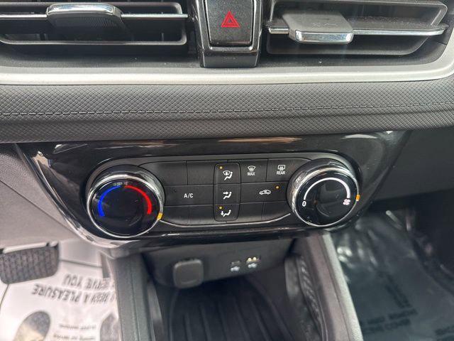 used 2024 Chevrolet TrailBlazer car, priced at $22,886