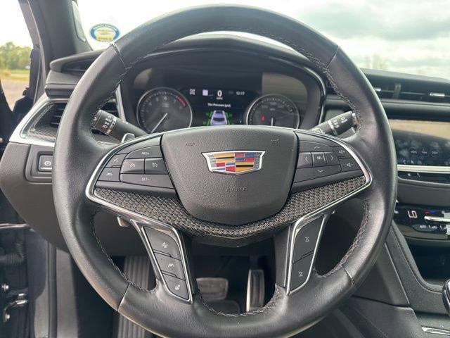 used 2023 Cadillac XT5 car, priced at $35,903