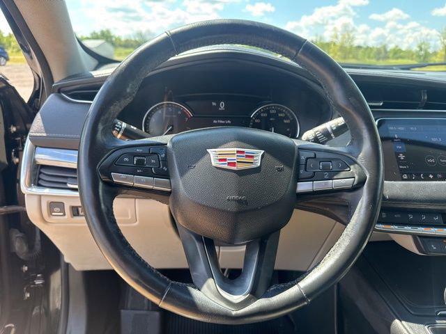 used 2020 Cadillac XT4 car, priced at $21,651