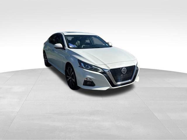 used 2022 Nissan Altima car, priced at $23,928