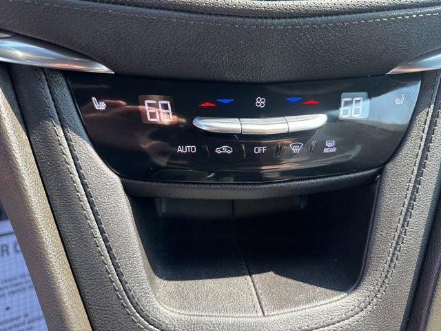 used 2022 Cadillac XT5 car, priced at $30,944