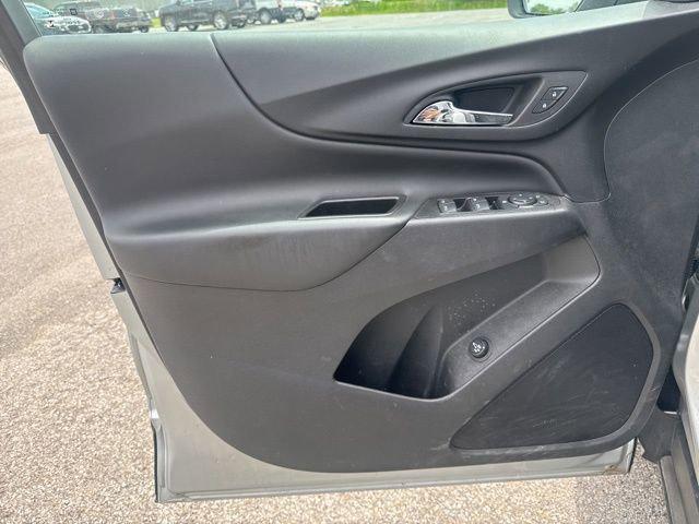 used 2022 Chevrolet Equinox car, priced at $22,988