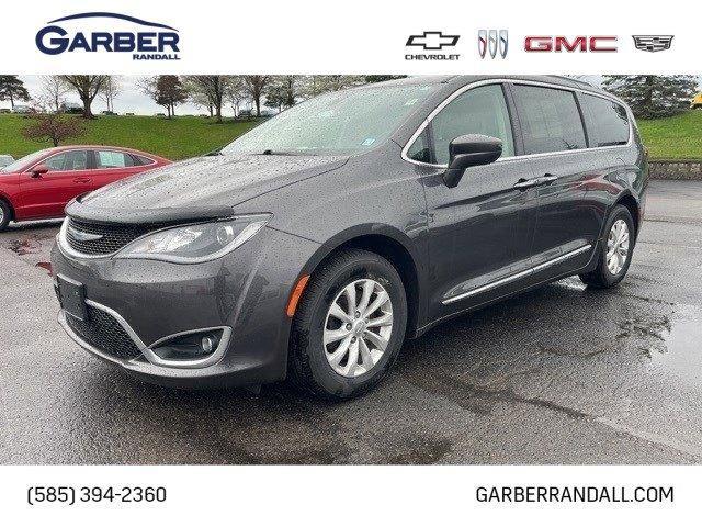 used 2018 Chrysler Pacifica car, priced at $18,978
