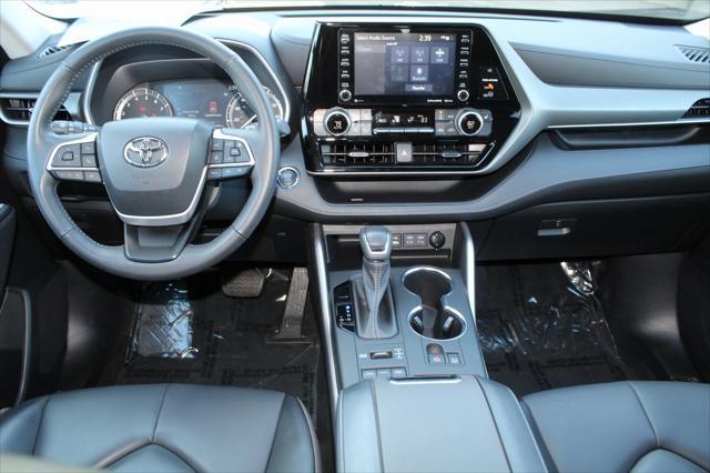 used 2022 Toyota Highlander car, priced at $38,995