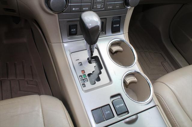 used 2010 Toyota Highlander car, priced at $8,855