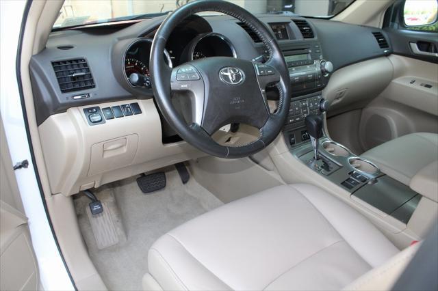 used 2010 Toyota Highlander car, priced at $8,795