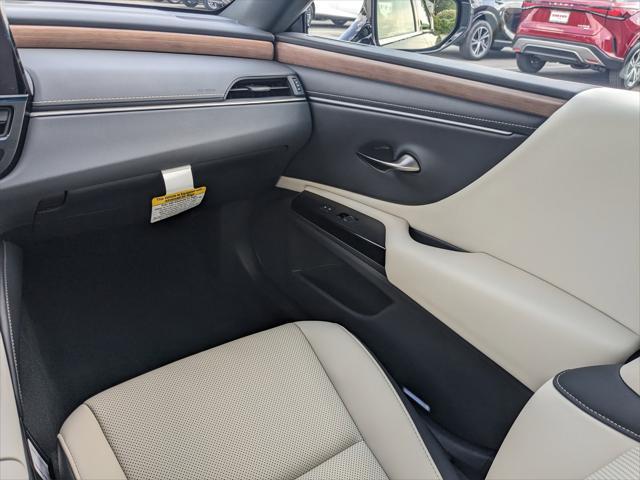 new 2025 Lexus ES 350 car, priced at $50,409