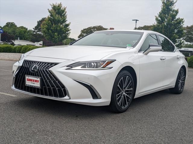new 2025 Lexus ES 300h car, priced at $50,280