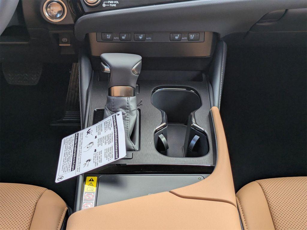 new 2025 Lexus ES 300h car, priced at $50,829