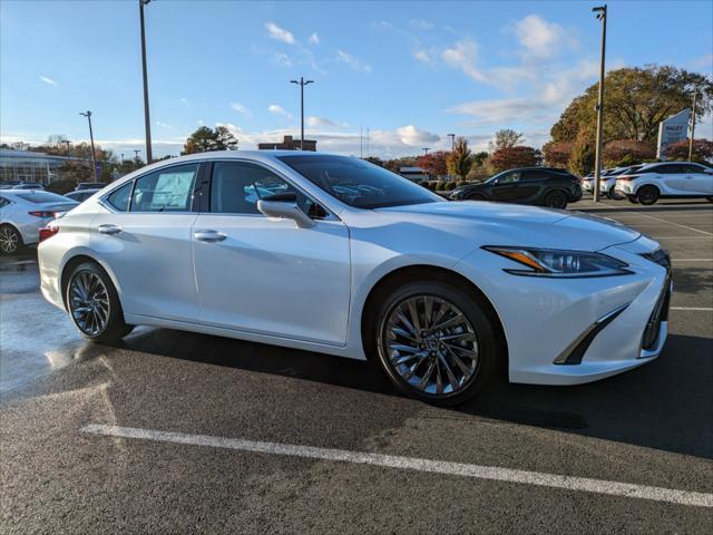 new 2025 Lexus ES 300h car, priced at $54,459