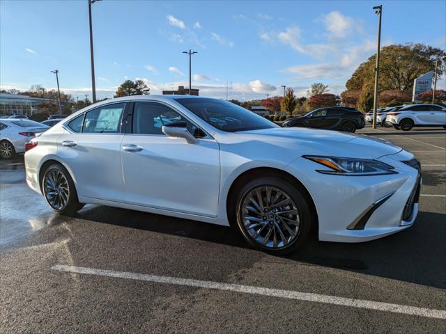 new 2025 Lexus ES 300h car, priced at $54,459