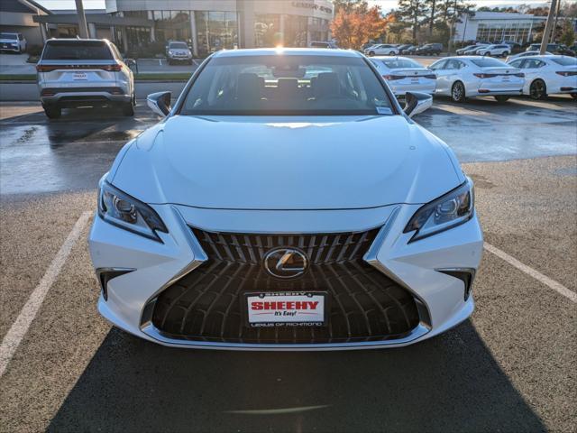 new 2025 Lexus ES 300h car, priced at $54,459