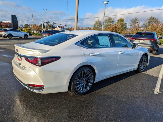 new 2025 Lexus ES 300h car, priced at $54,459