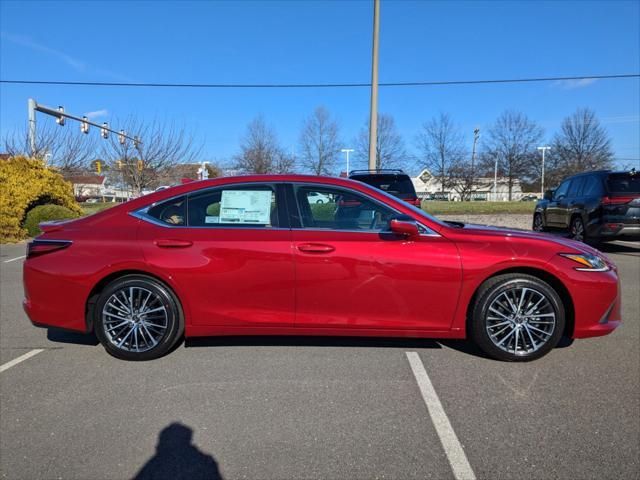 new 2025 Lexus ES 350 car, priced at $50,569