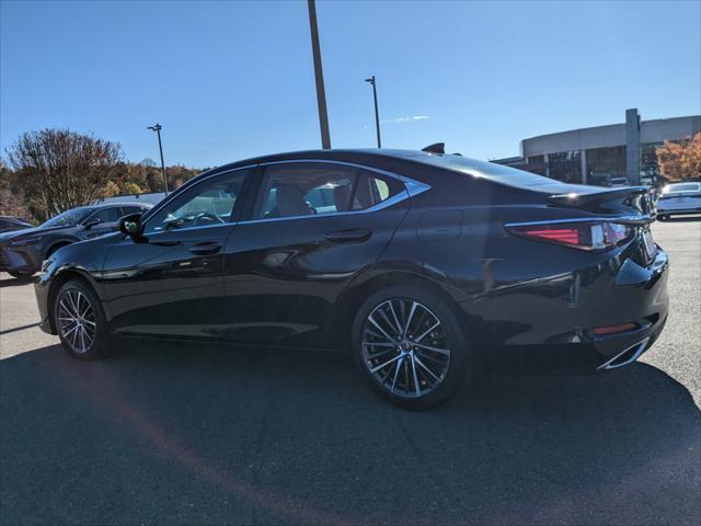 new 2025 Lexus ES 350 car, priced at $49,924